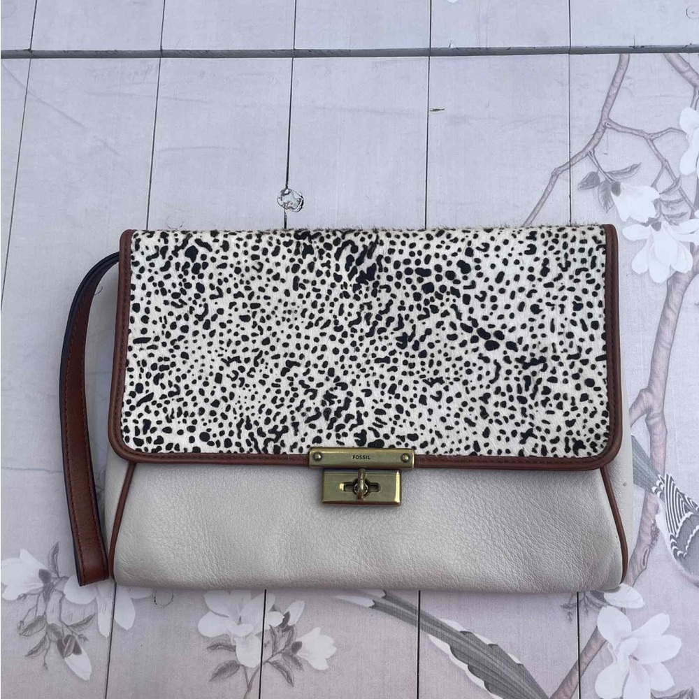 Fossil White and Brown Clutch